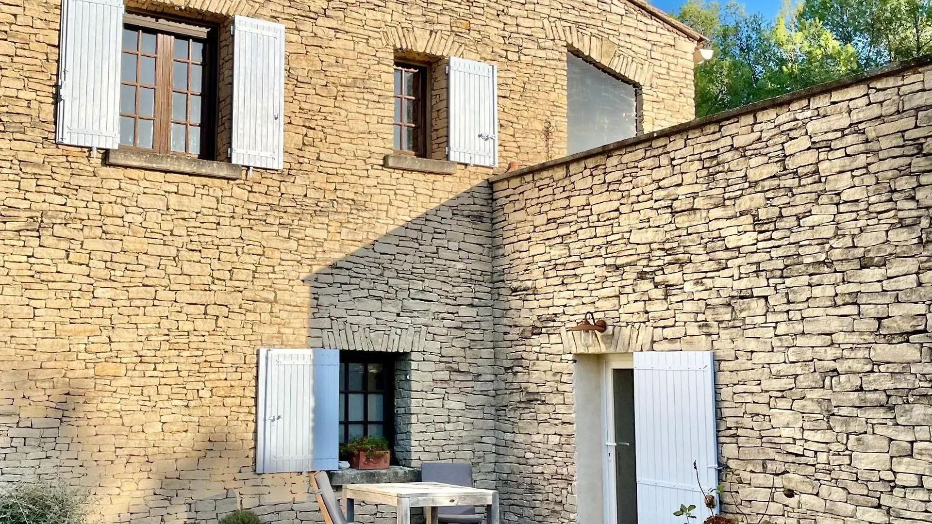 Le Mas De Caroline Gargas  Bed & Breakfast