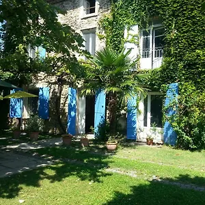 Des Platanes Couette-café